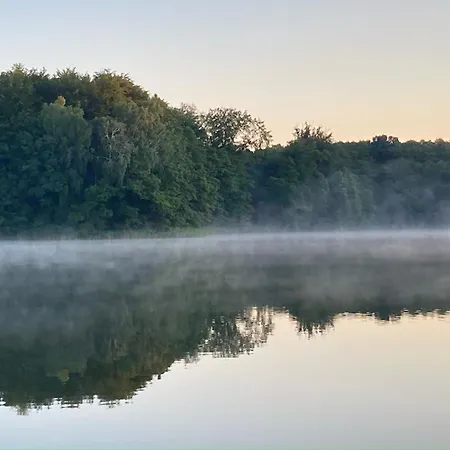 Hébergement de vacances Jaromierz Dom Nad Jeziorem