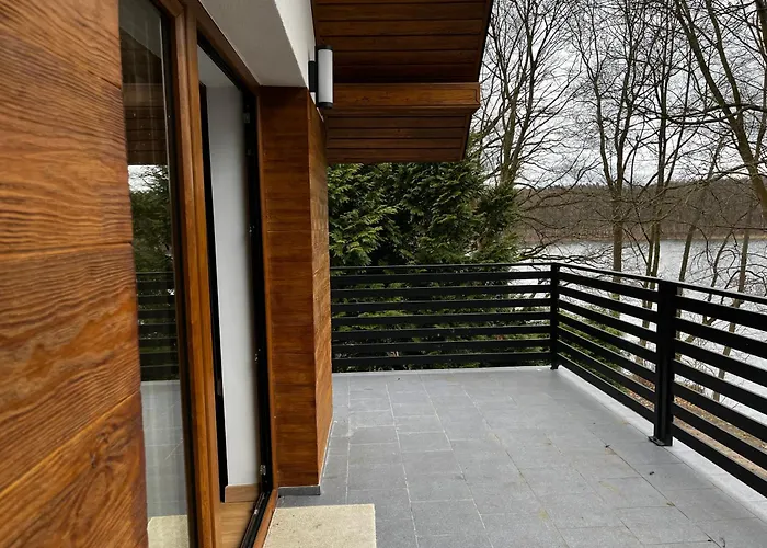 度假居 Jaromierz Dom Nad Jeziorem *