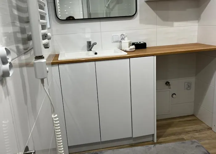 度假居 Jaromierz Dom Nad Jeziorem *